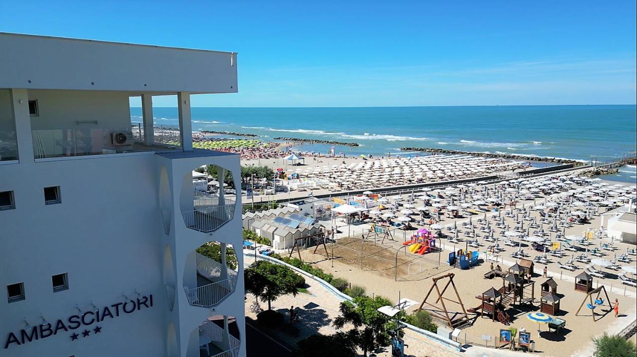 Ambasciatori Hotel - Beach Front -Breakfast Xxl & Brunch Until 12 30Pm มิซาโน อาดรีอาติโก ภายนอก รูปภาพ