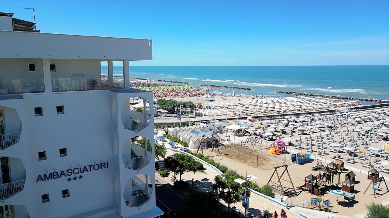 Ambasciatori Hotel - Beach Front -Breakfast Xxl & Brunch Until 12 30Pm มิซาโน อาดรีอาติโก ภายนอก รูปภาพ